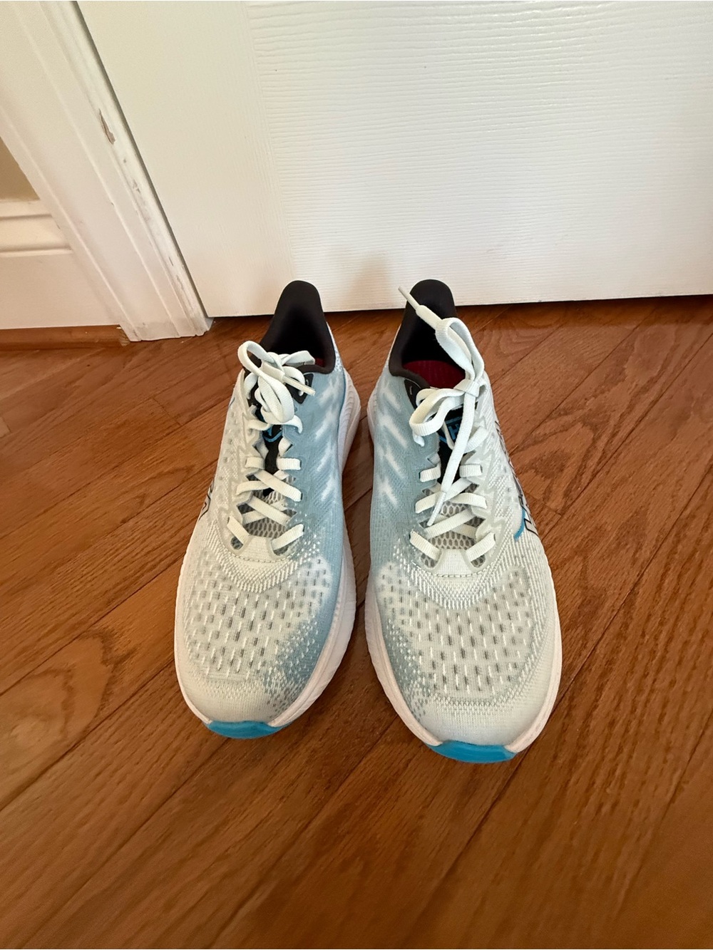 Hoka Women's Mach 6 Athletic Running Shoes - White & Light Blue